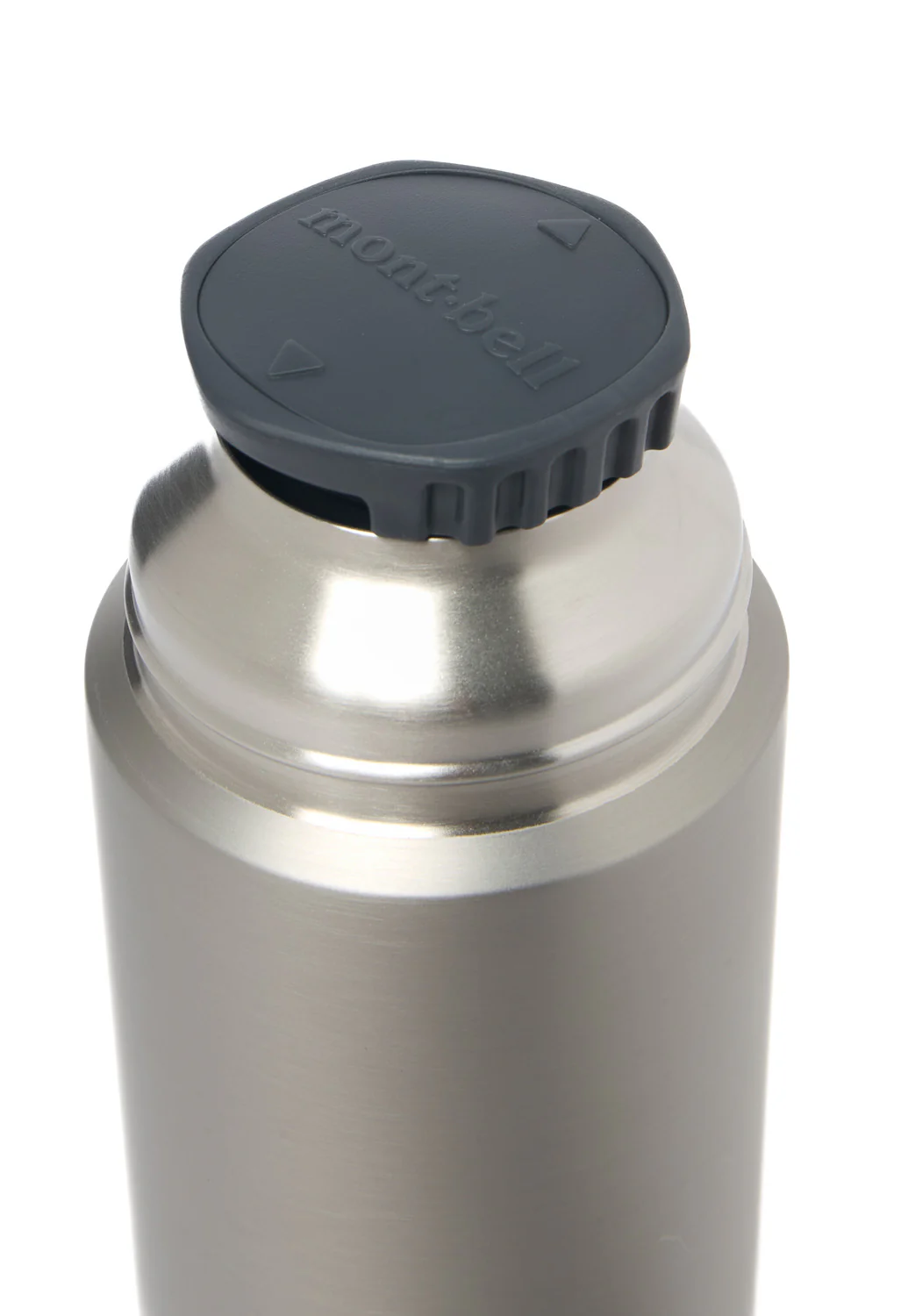 Montbell Alpine Thermo Bottle 0.9L - Stainless - Image 3