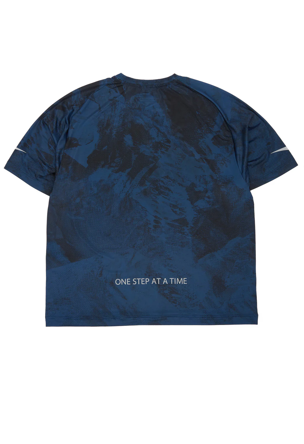 and wander x Altra Graphic Tee - Navy - Image 2