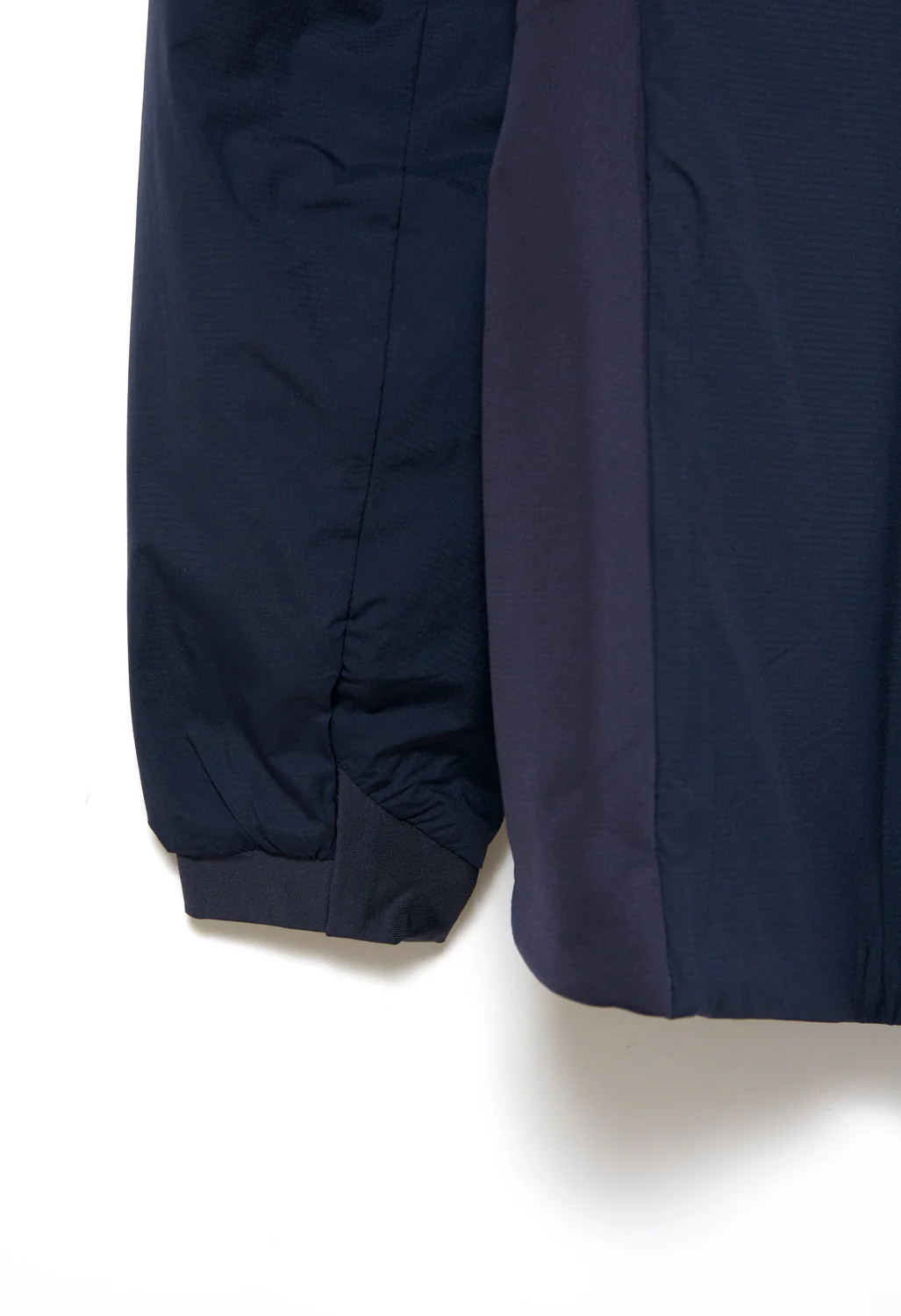 Arc'teryx Atom Women's Hoodie - Black Sapphire - Image 4