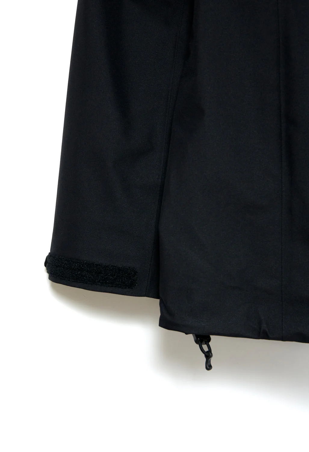 Arc'teryx Beta GORE-TEX Women's Jacket - Black - Image 5