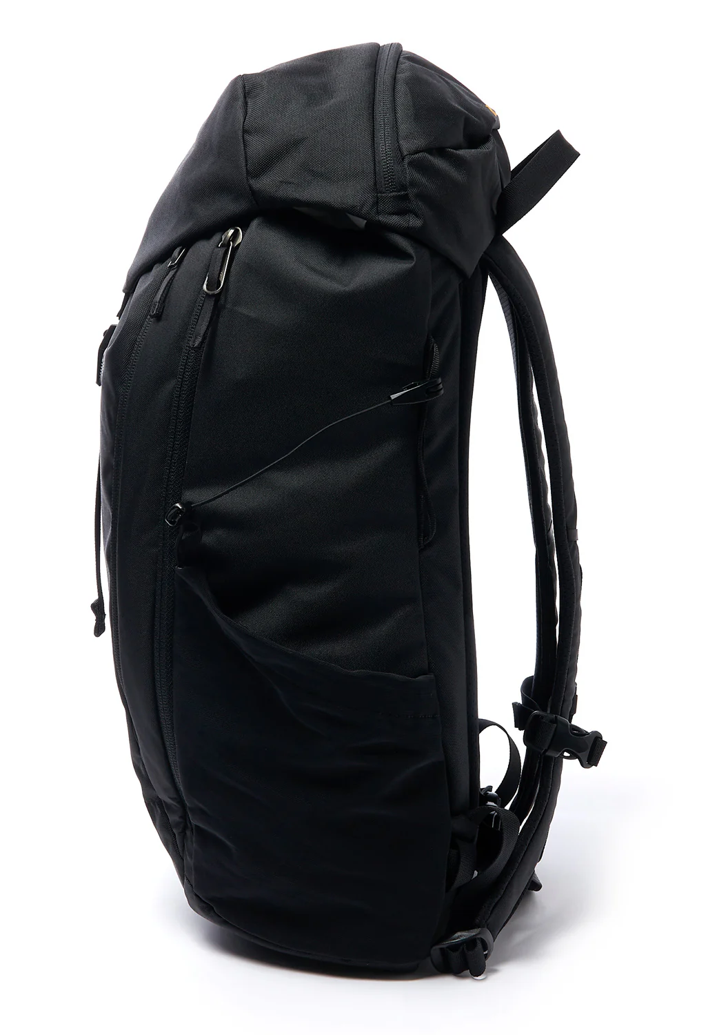 Arc'teryx Mantis 20 Backpack - Black - Image 2