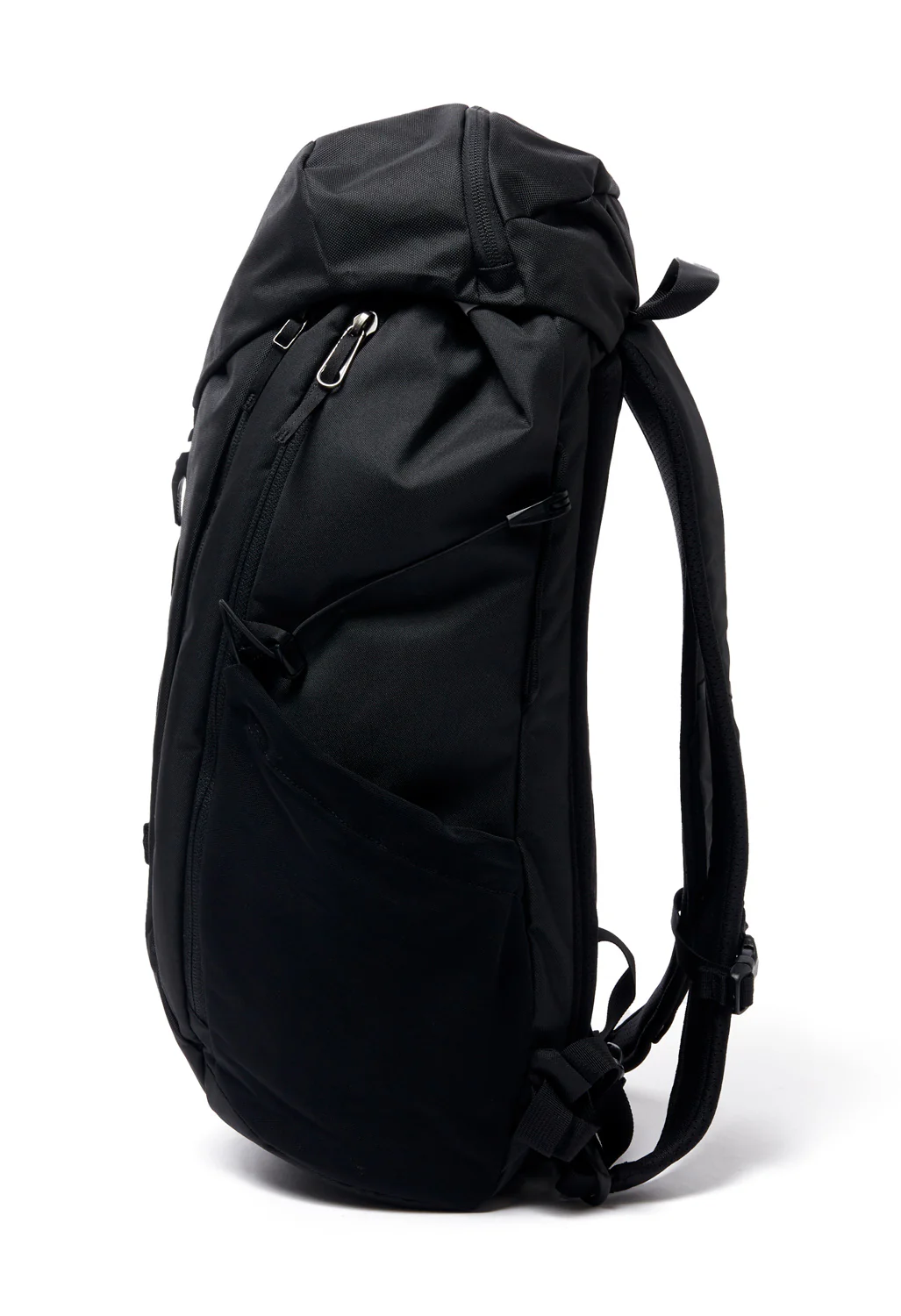 Arc'teryx Mantis 20 Backpack - Black - Image 2