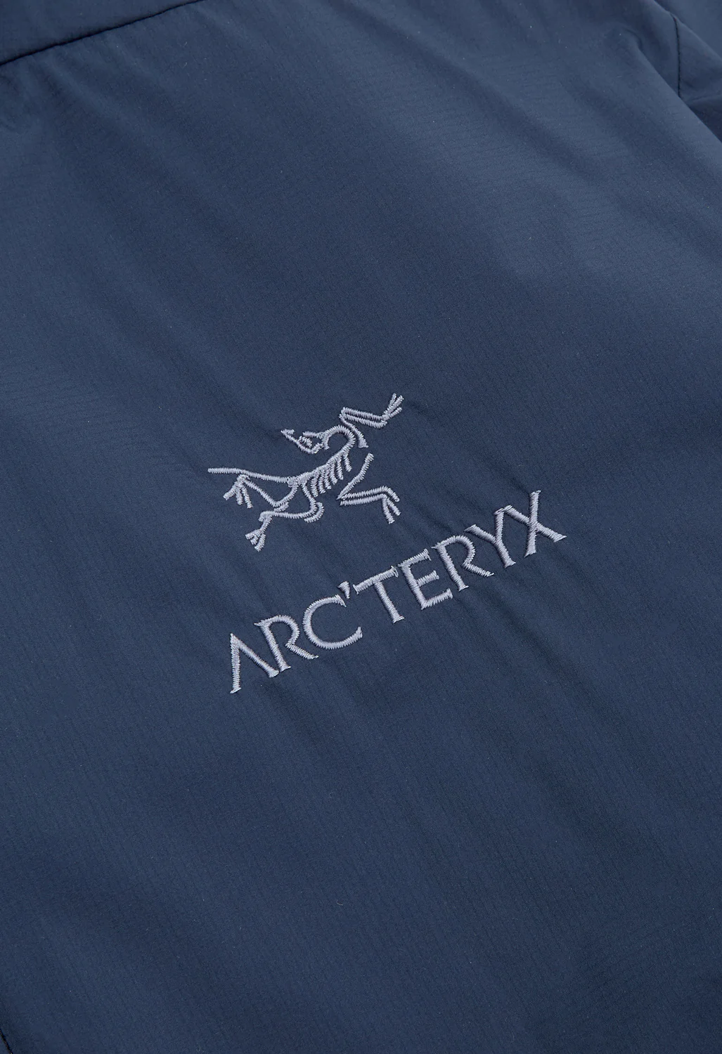 Arc'teryx Men's Atom Hoodie - Black Sapphire - Image 4