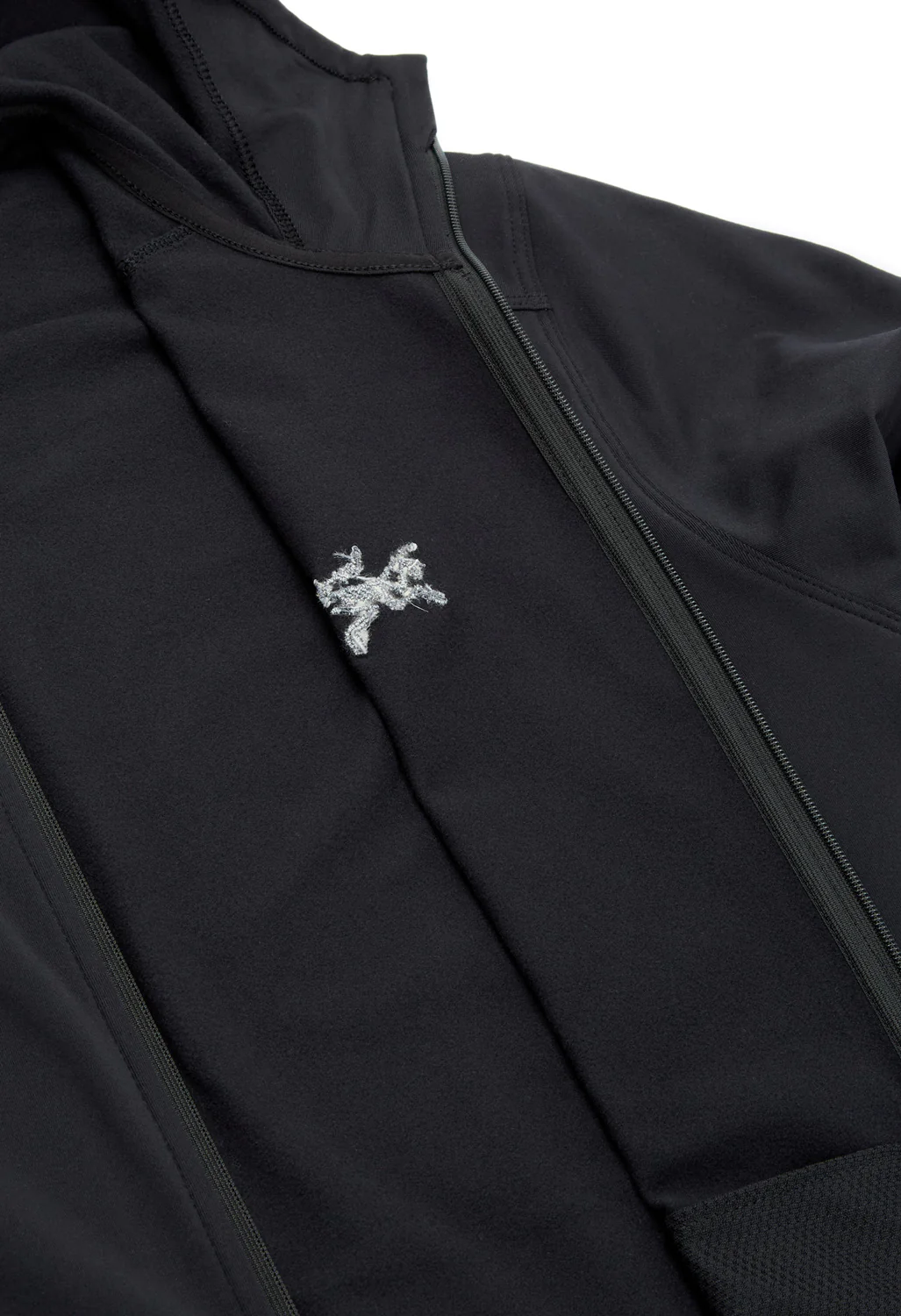 Arc'teryx Men's Kyanite Lightweight Hoodie - Black - Image 5