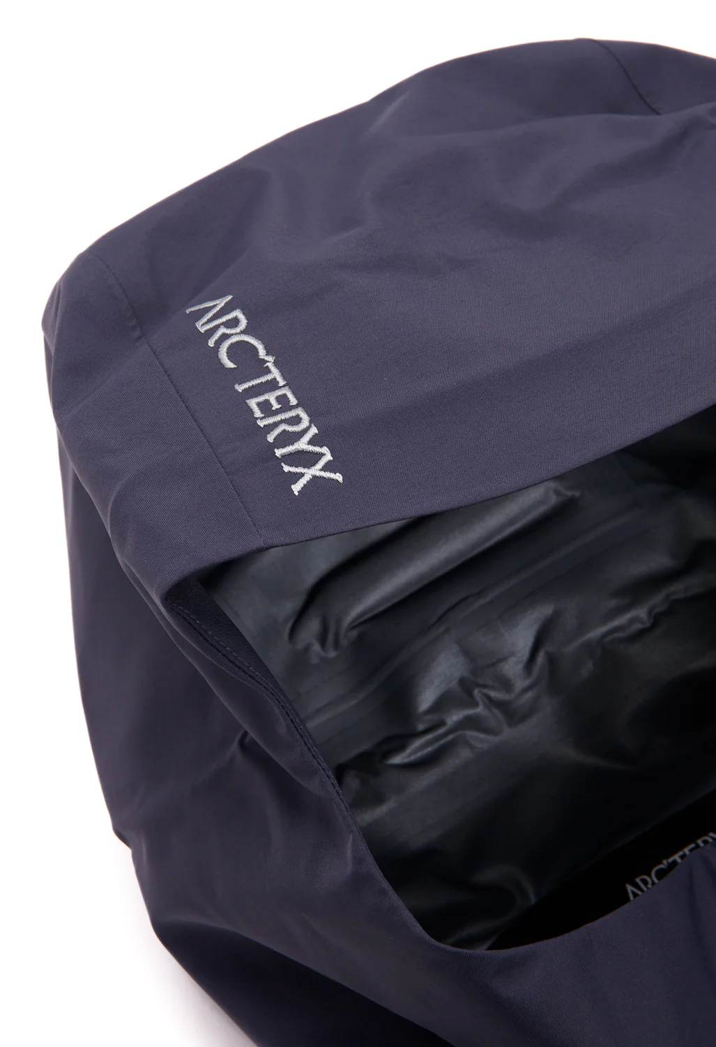 Arc'teryx Women's Beta Jacket - Black Sapphire - Image 4