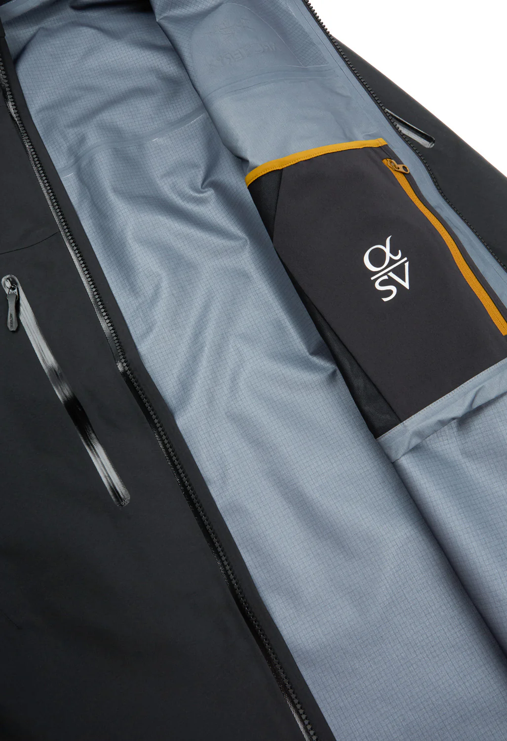 Arc'teryx Men's Alpha SV Jacket - 24K Black - Image 6