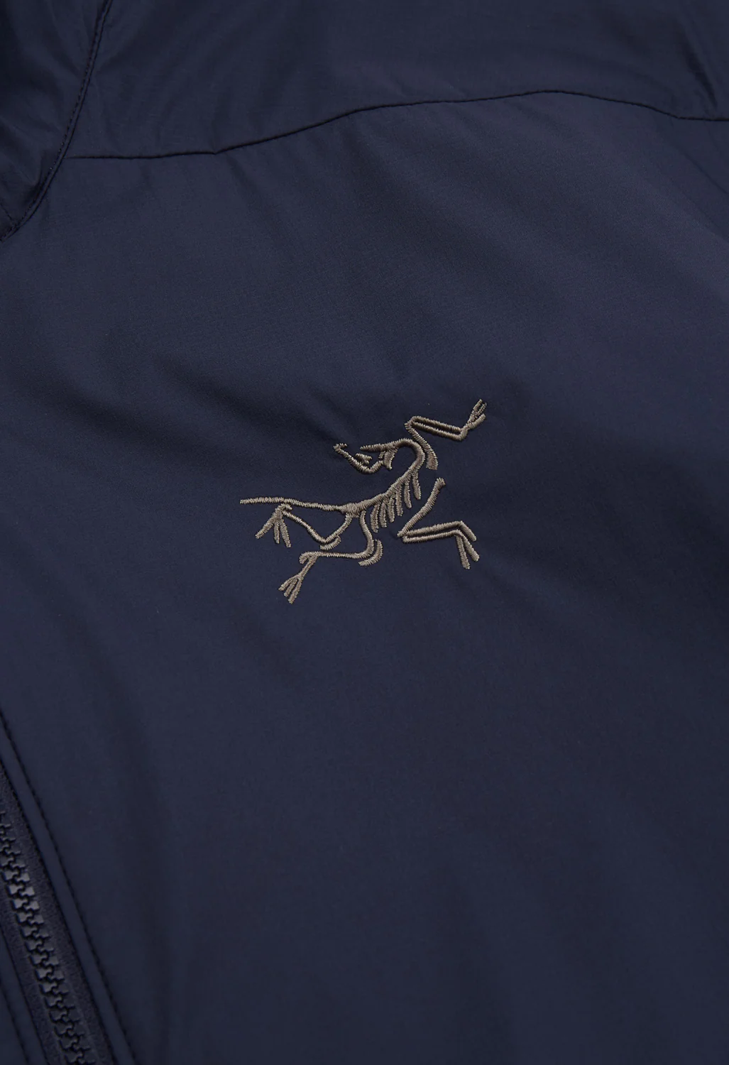 Arc'teryx Men's Atom Hoody - Black Sapphire - Image 4