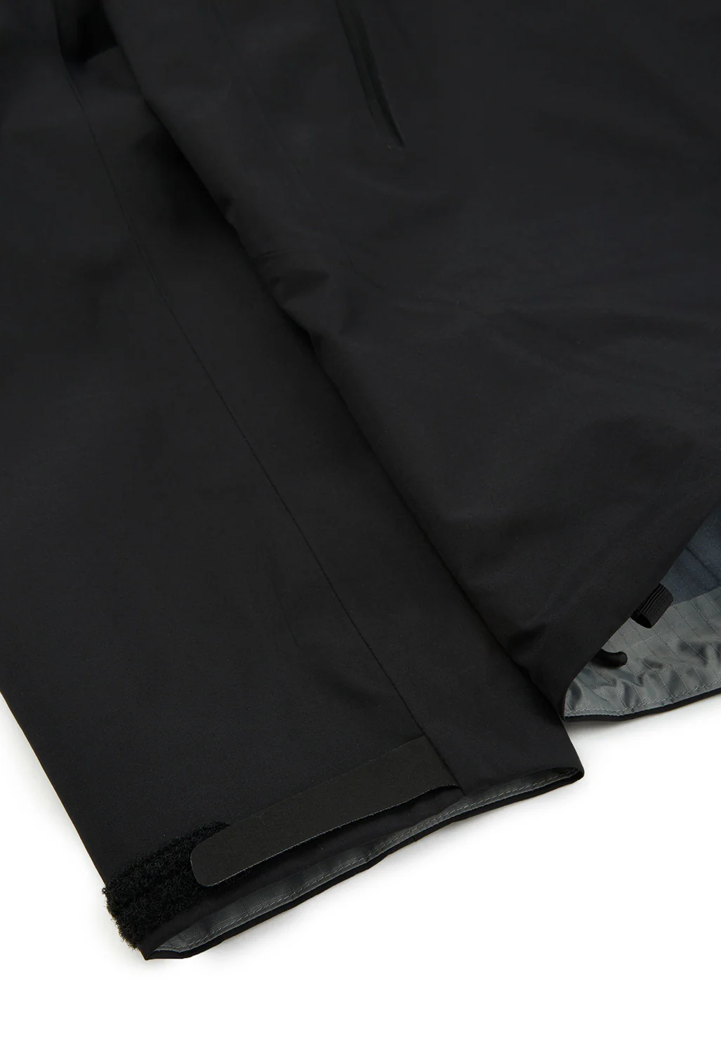 Arc'teryx Men's Beta Jacket - Black - Image 6