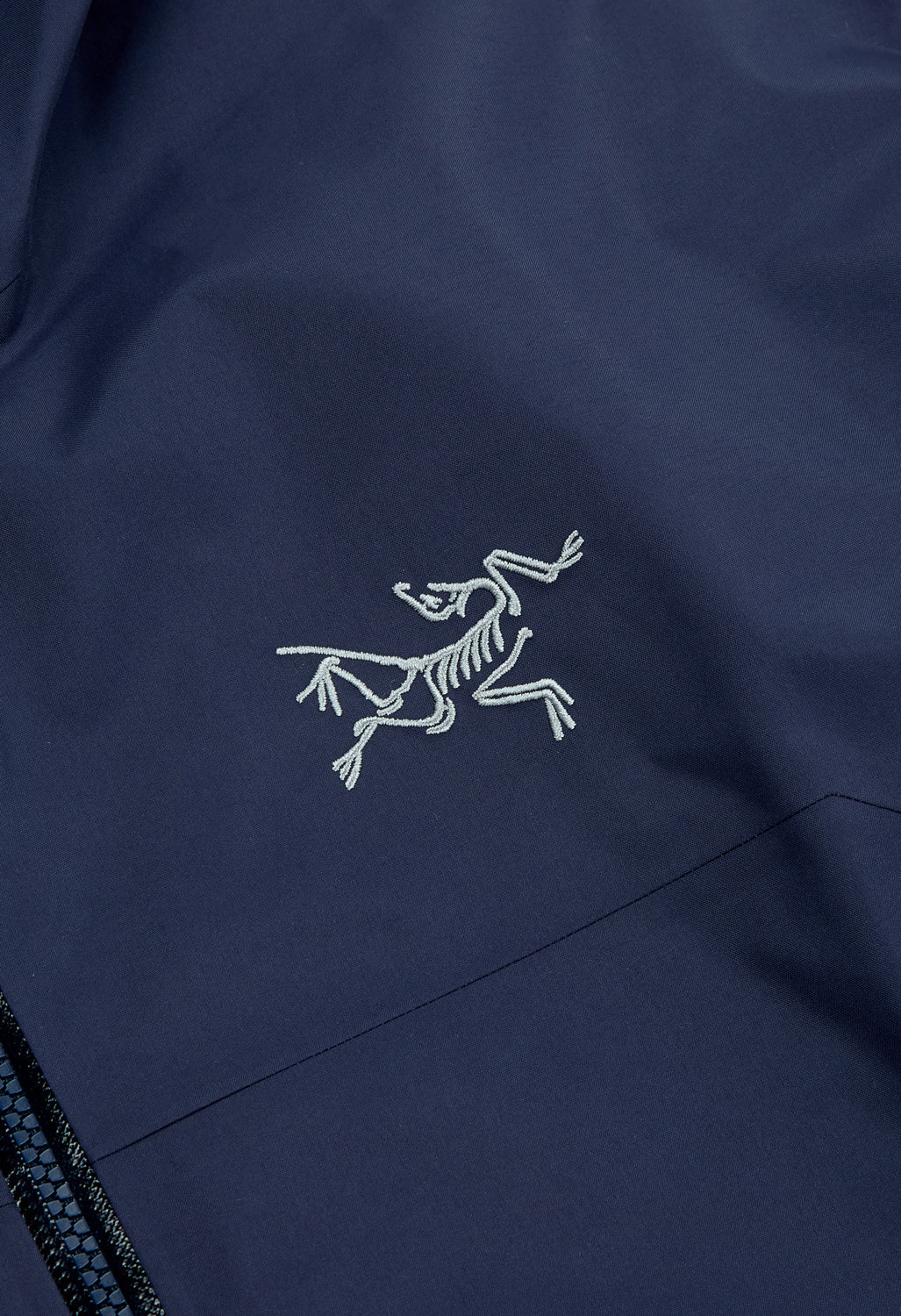 Arc'teryx Men's Beta Jacket - Black Sapphire - Image 4