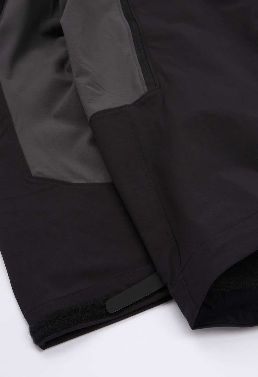 Arc'teryx Men's Serratus Hoody - Black - Image 6
