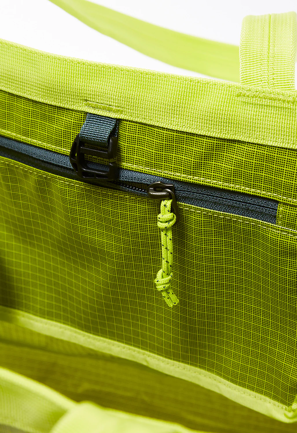 Patagonia Black Hole Tote 25L - Phosphorus Green - Image 4
