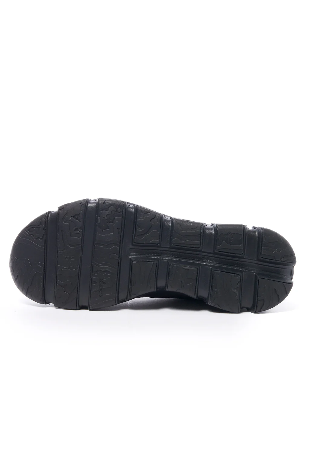 On Cloudaway WP Suma Shoes - All Black - Image 5