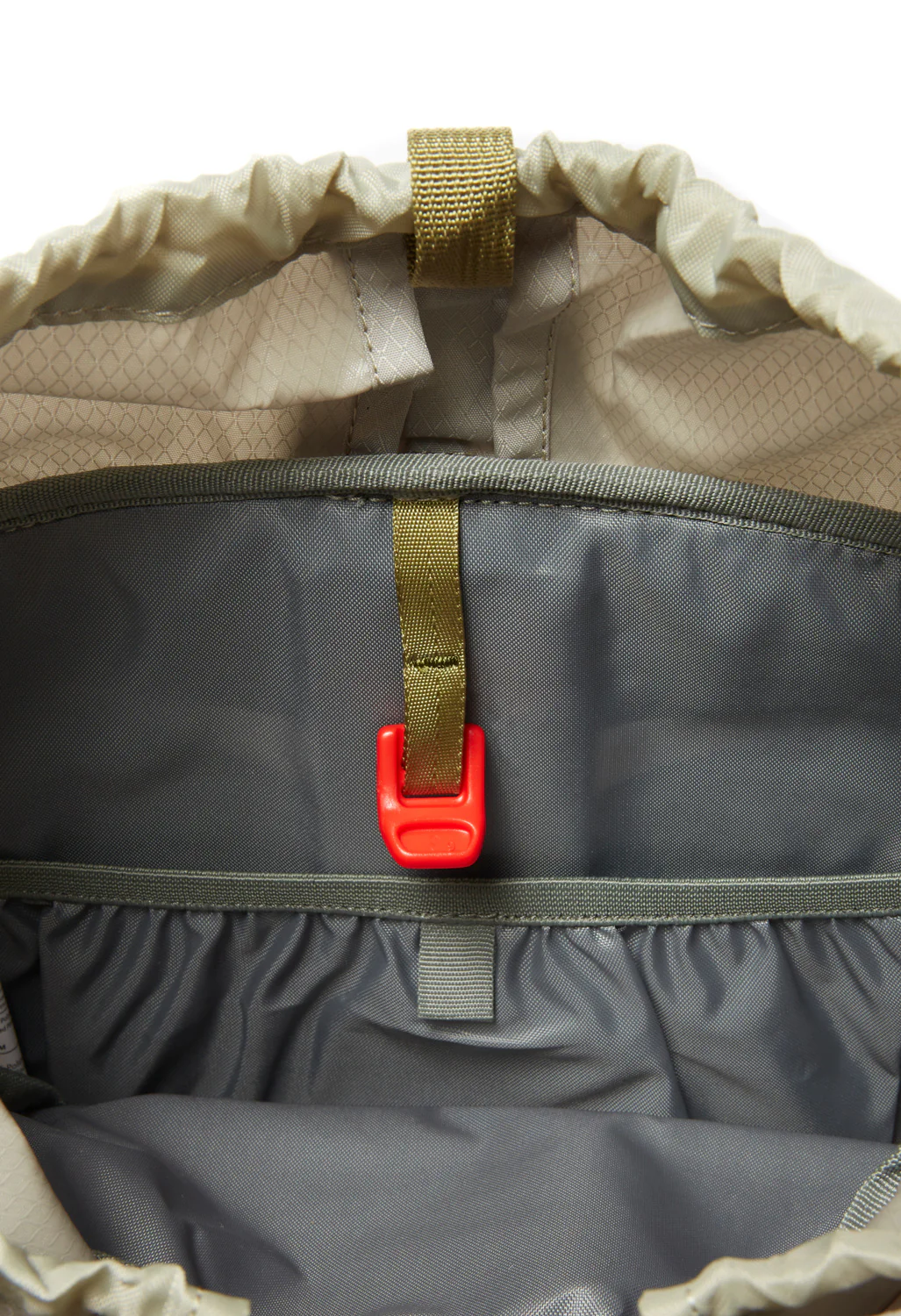Osprey Daylite Cinch Pack - Meadow Gray / Histosol Brown - Image 7