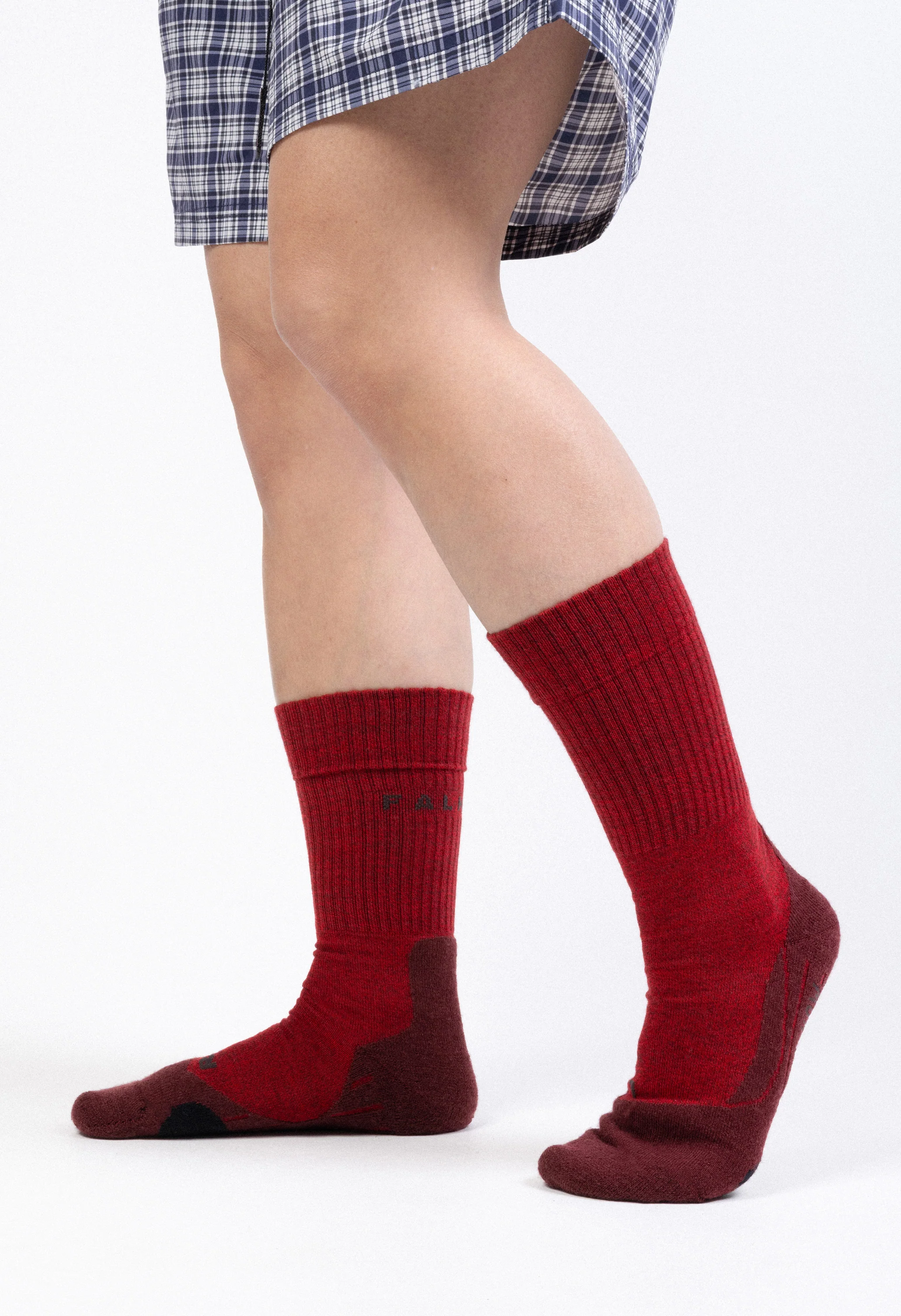 Falke Women's TK2 Explore Wool Trekking Socks - Scarlet - Image 4