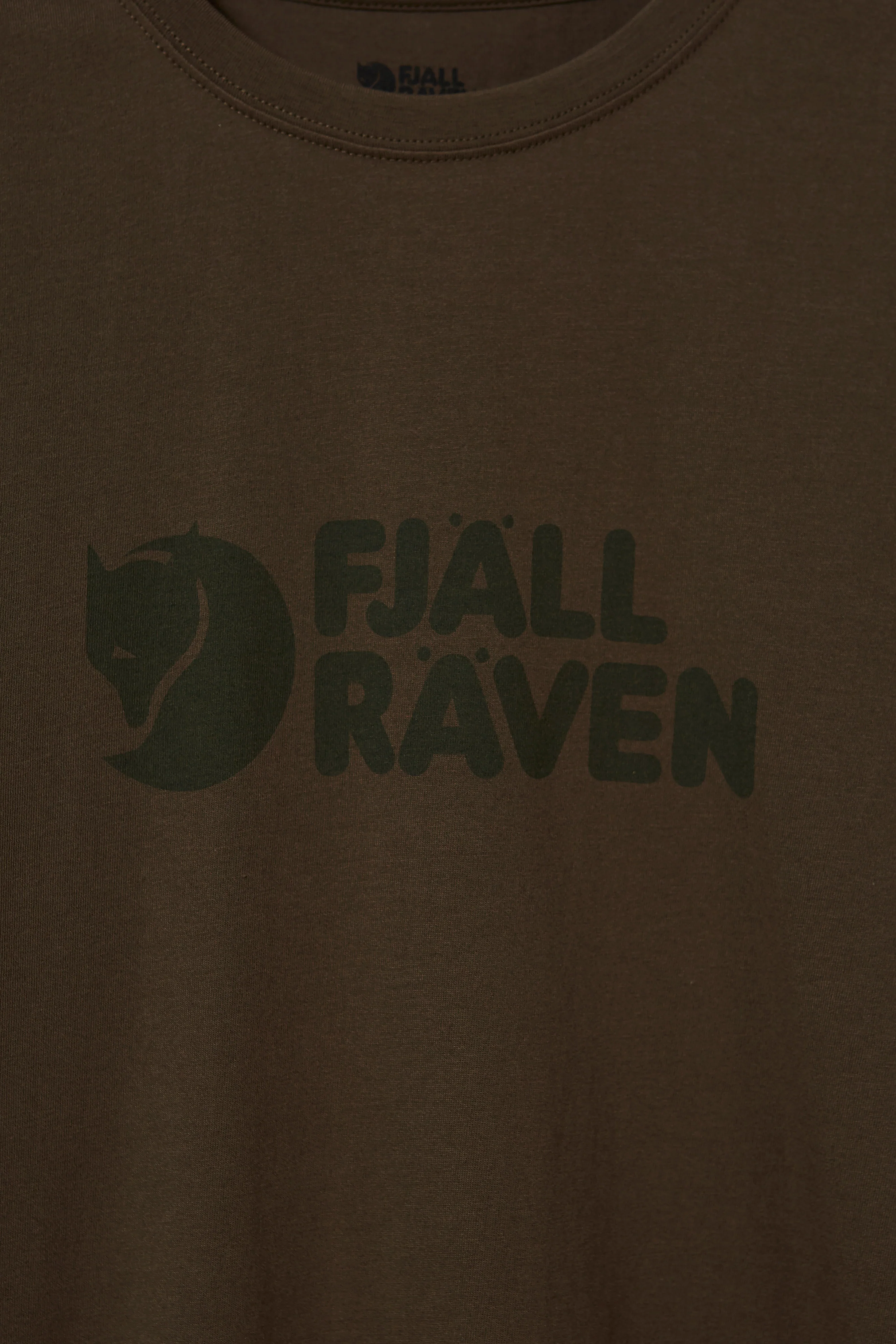 Fjällräven Logo Men's T-Shirt - Dark Olive - Image 4