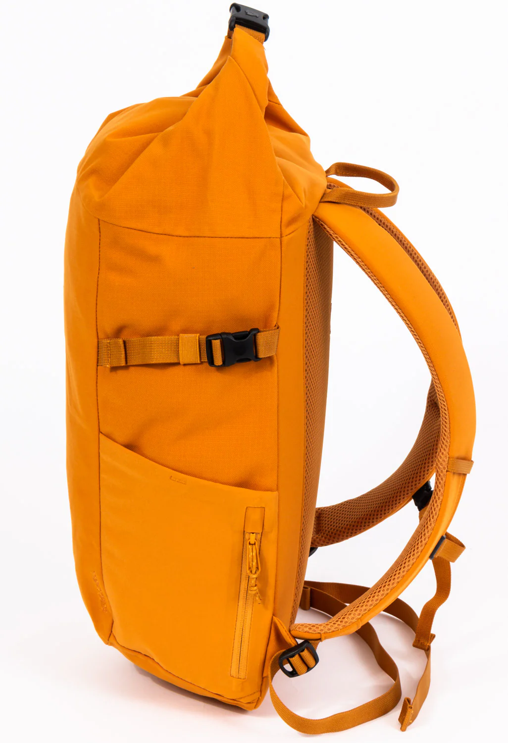 Fjällräven Ulvö Rolltop 23 Backpack - Red Gold - Image 3