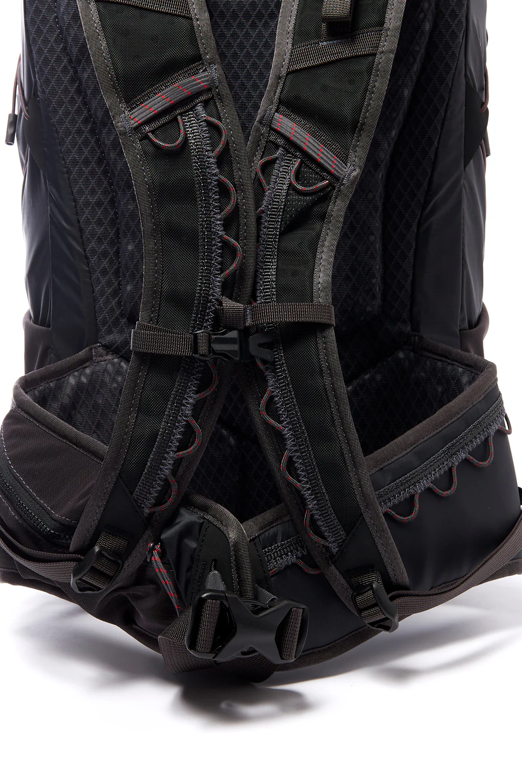 Klattermusen Gilling Backpack 26L - Raven - Image 7