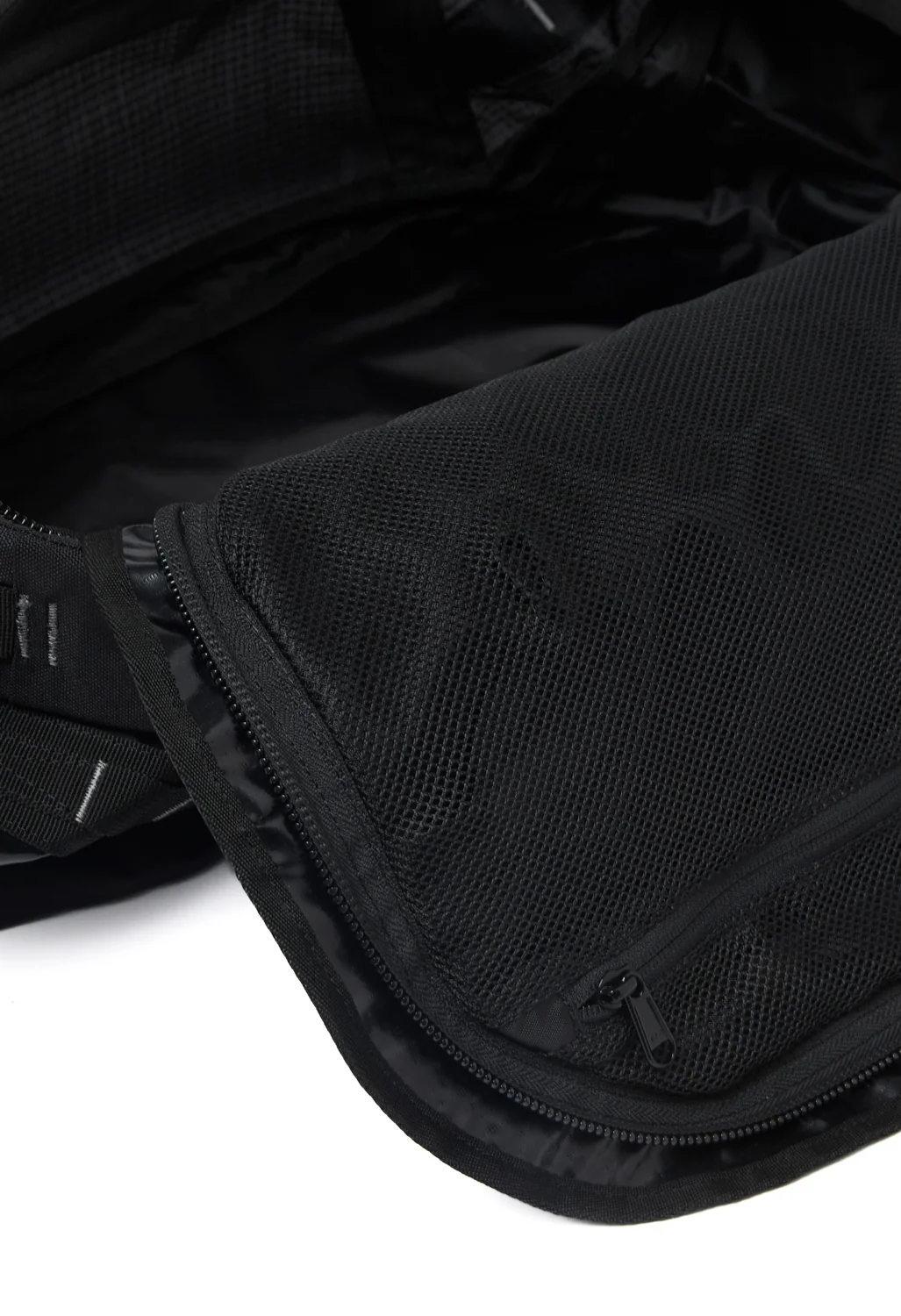Gramicci x Rab Expedition Kitbag Ii 30L - Black - Image 7