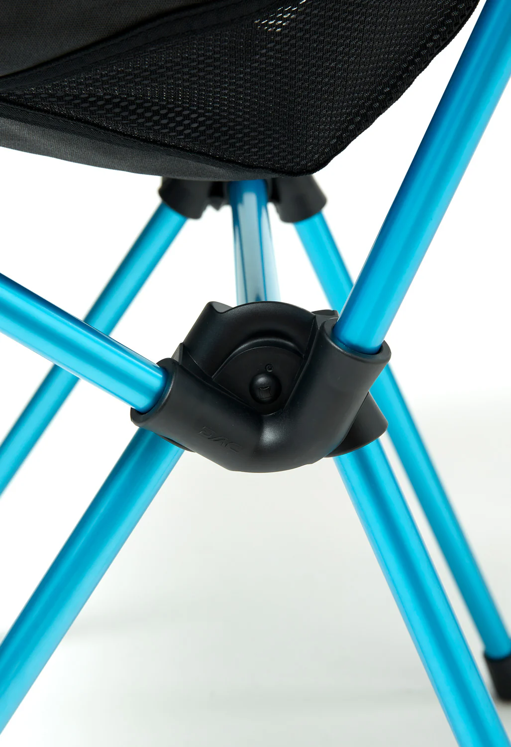 Helinox Cafe Chair - Black - Image 4