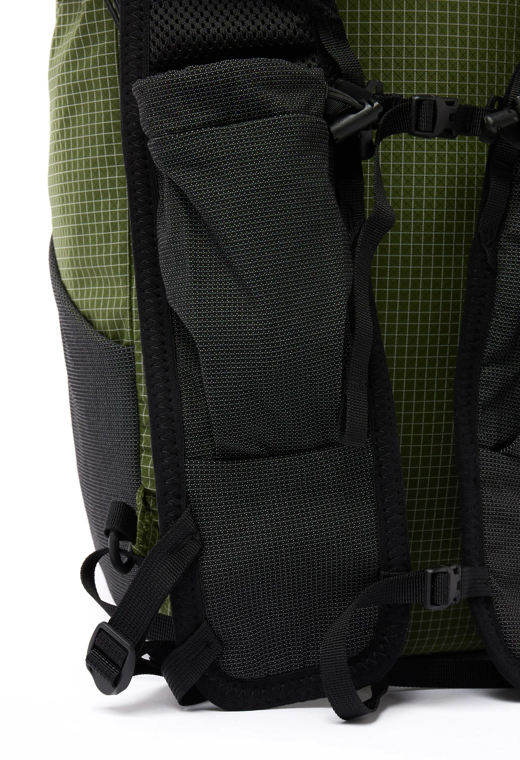 Pa'lante Packs Joey with Pad + Sleeve - Pine Gridstop / Black Uhmwpe Grid Mesh - Image 9