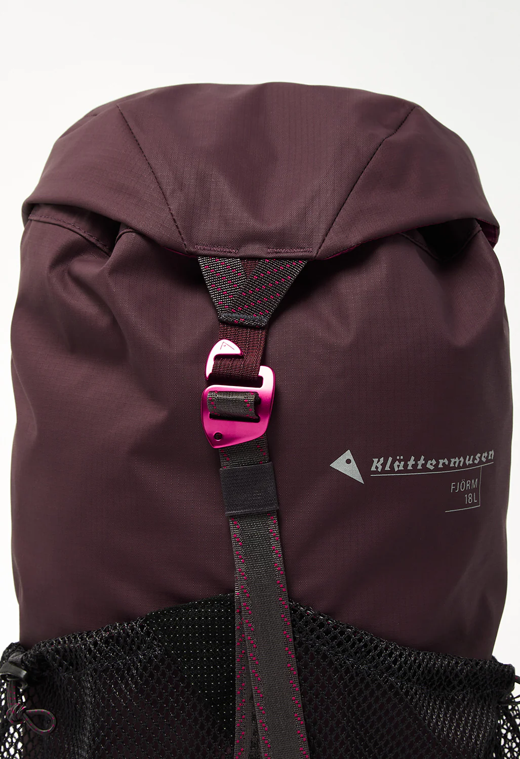 Klattermusen Fjorm Backpack 18L - Amaranth Red - Image 4
