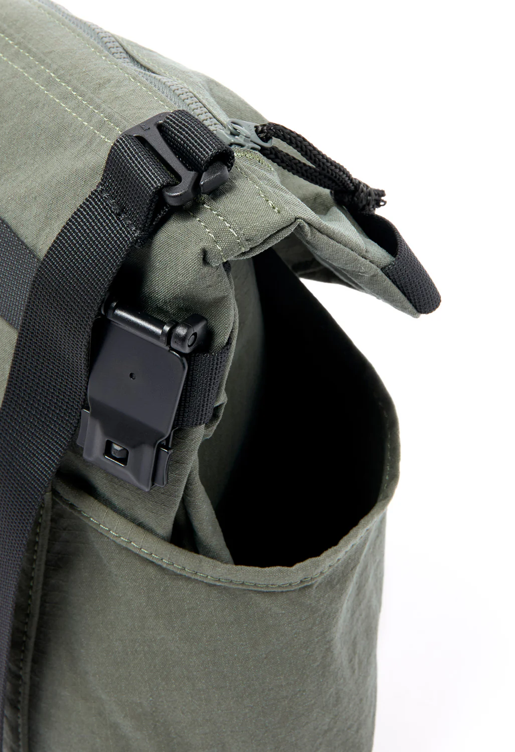 Snow Peak Lightweight Taslan Ripstop Shoulder Bag - Olive - Image 4