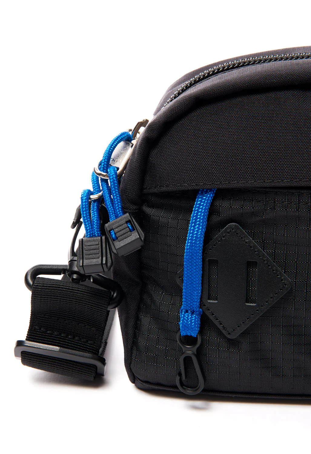 Madden Equipment Altona Hip Pack - Black / Black - Image 4