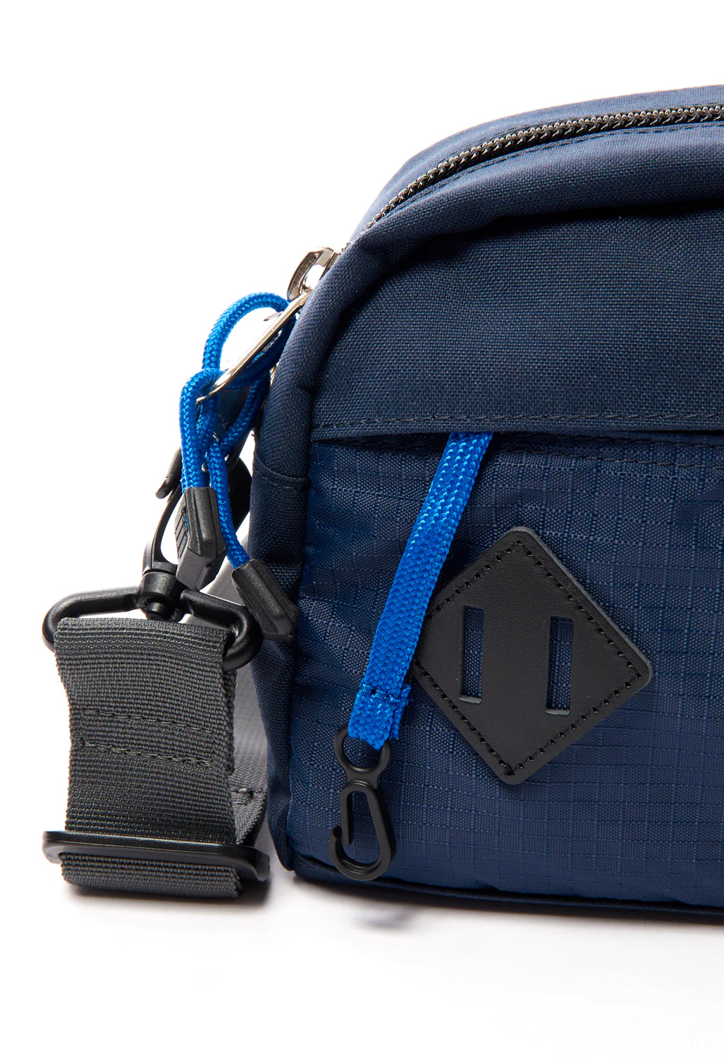 Madden Equipment Altona Hip Pack - Navy / Navy - Image 4