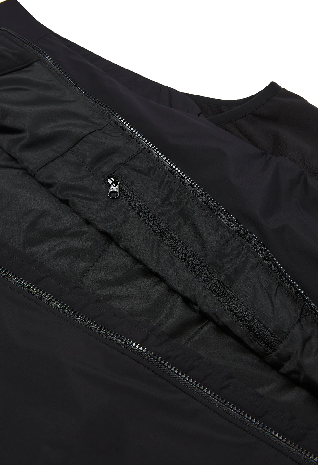 Arc'teryx Men's Atom Vest - Black - Image 4