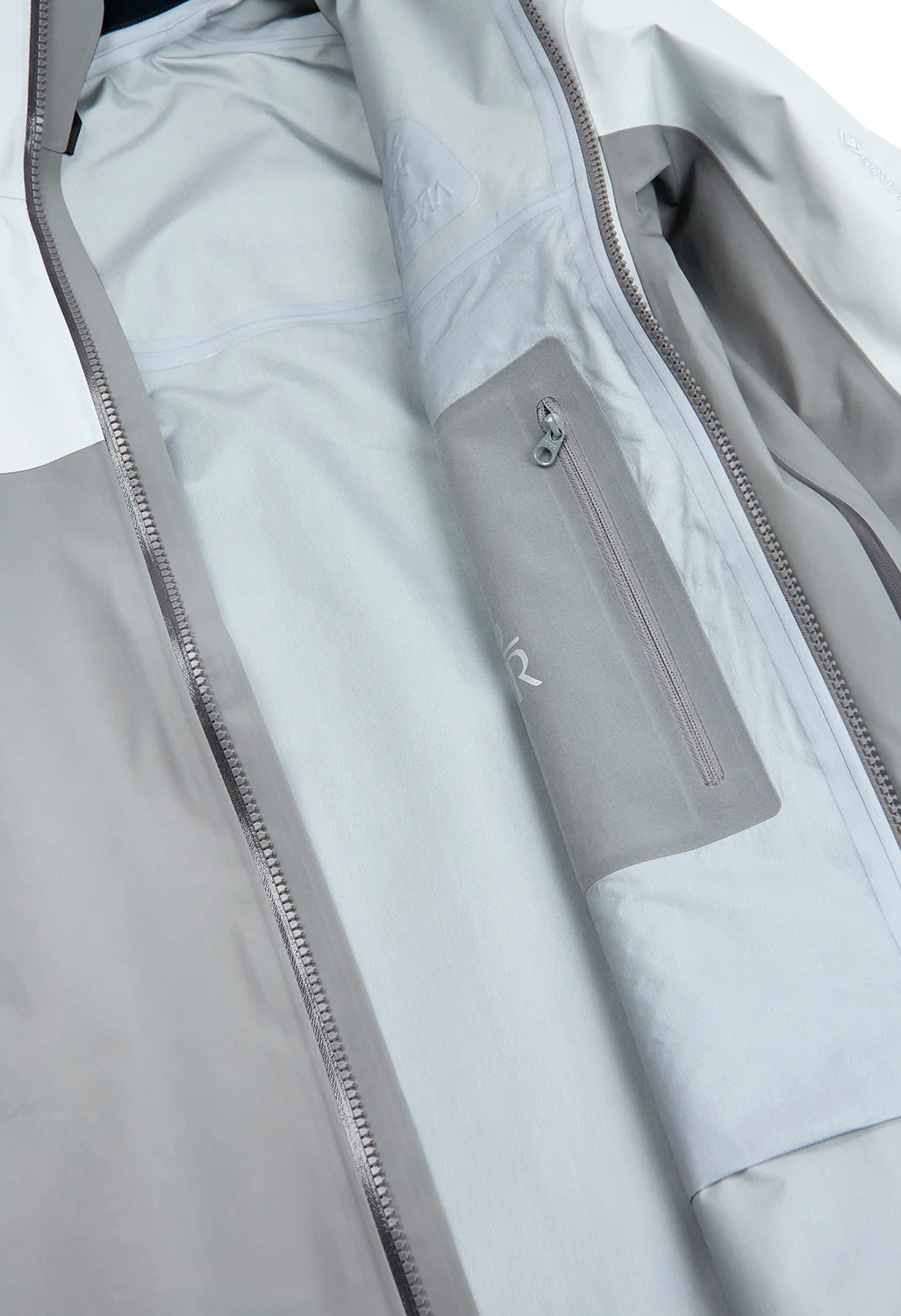 Arc'teryx Men's Beta AR Jacket - Solitude / Void - Image 4
