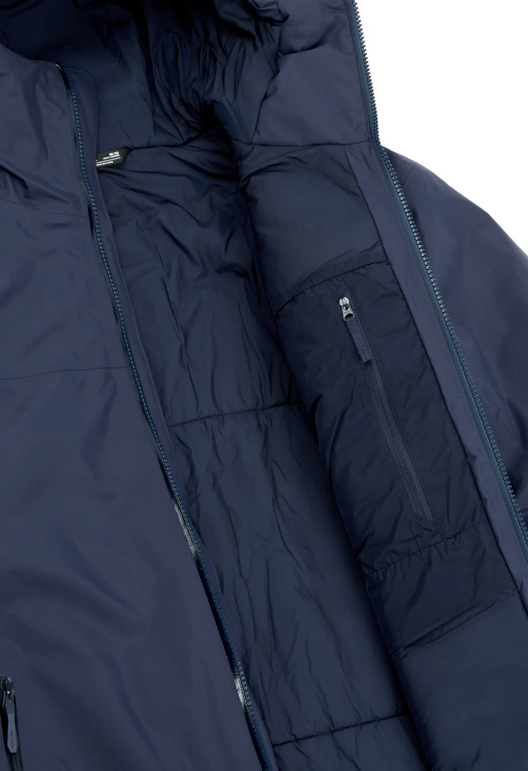 Arc'teryx Men's Beta Insulated Jacket - Black Sapphire - Image 5