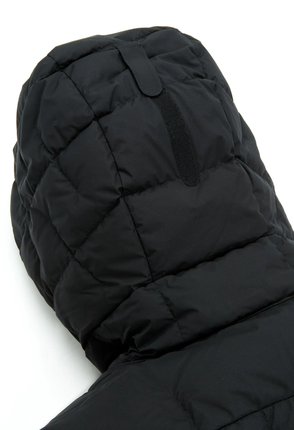 Montbell Men's Ignis Down Parka - Black - Image 7