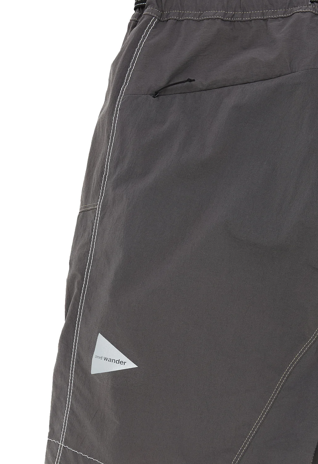 and wander Men's Light Hike Short Pants - Charcoal - Image 4
