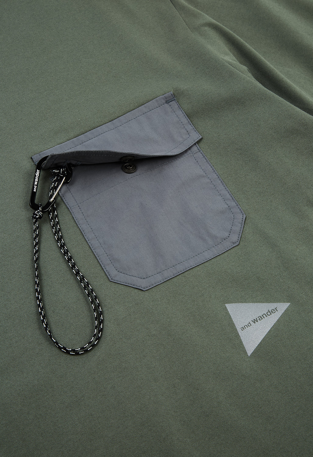 and wander Men's Pocket Tee - Sage - Image 4