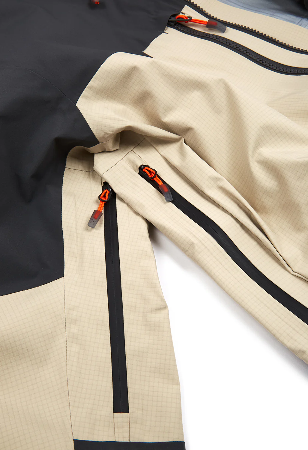 Haglofs Men's Spitz GORE-TEX Pro Jacket - Chalk Beige / Magnetite - Image 7