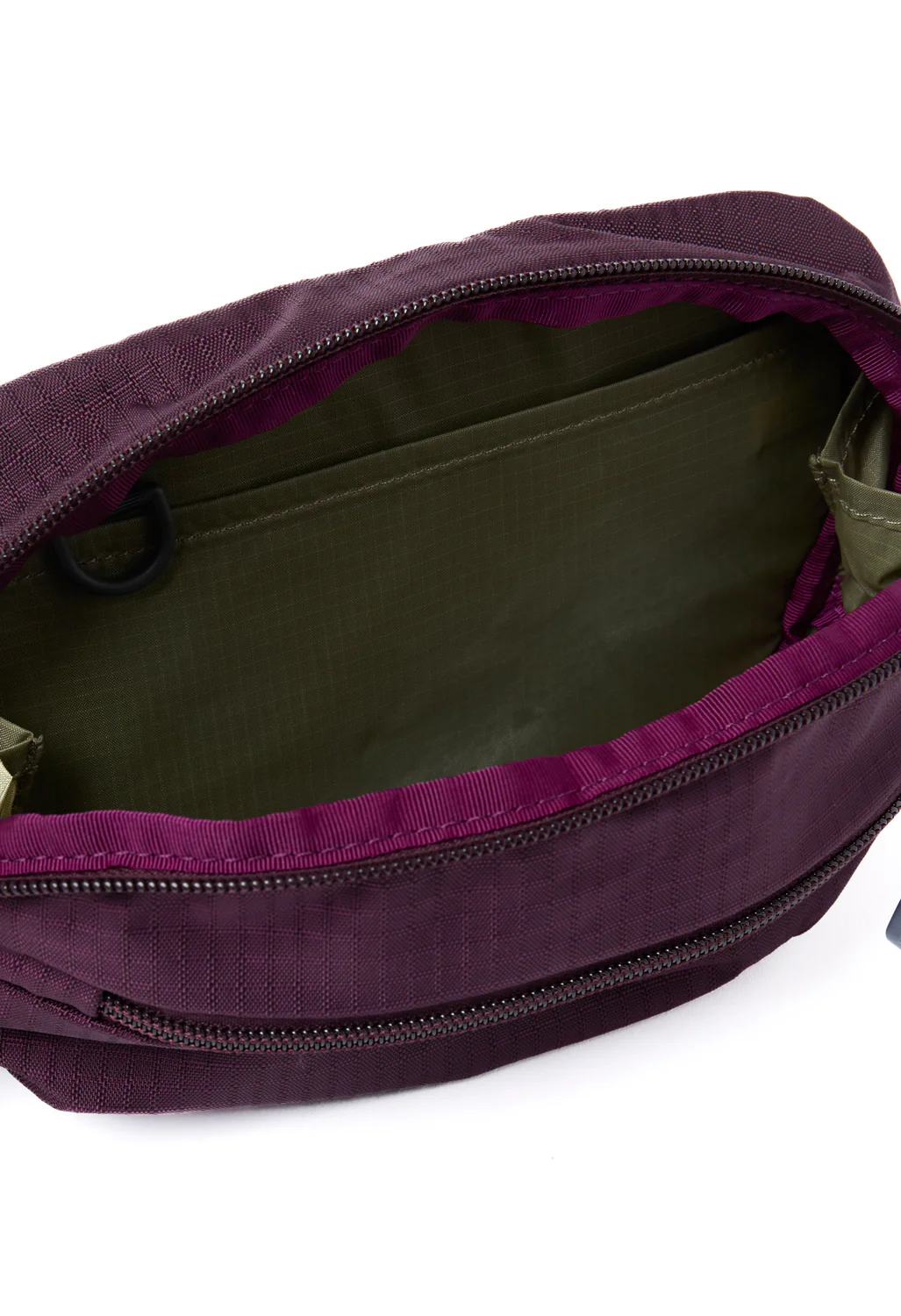Montbell Delta Gusset Pouch M - Potent Purple - Image 8