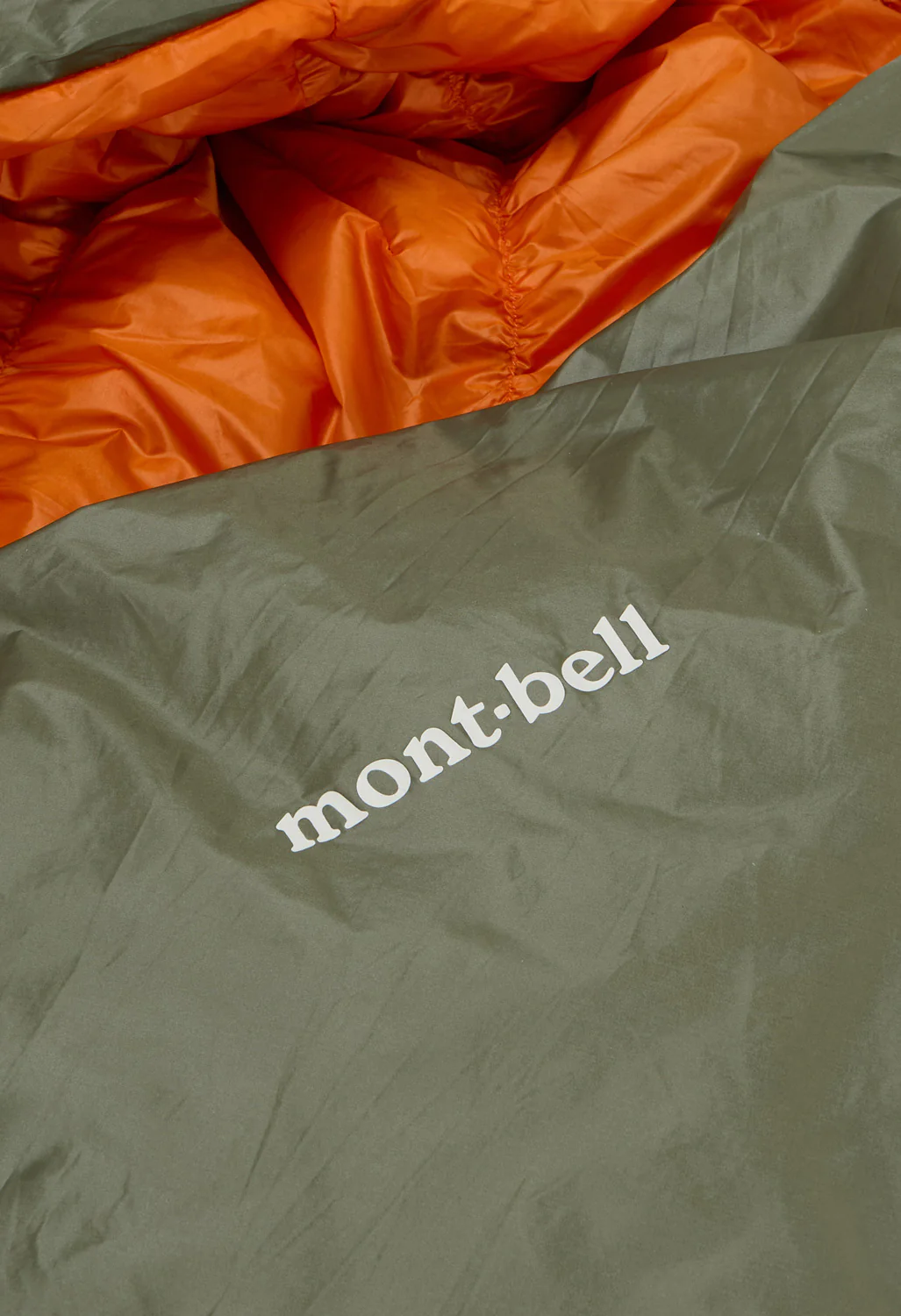Montbell Seamless Down Hugger 800 #3 Sleeping Bag - Khaki - Image 3