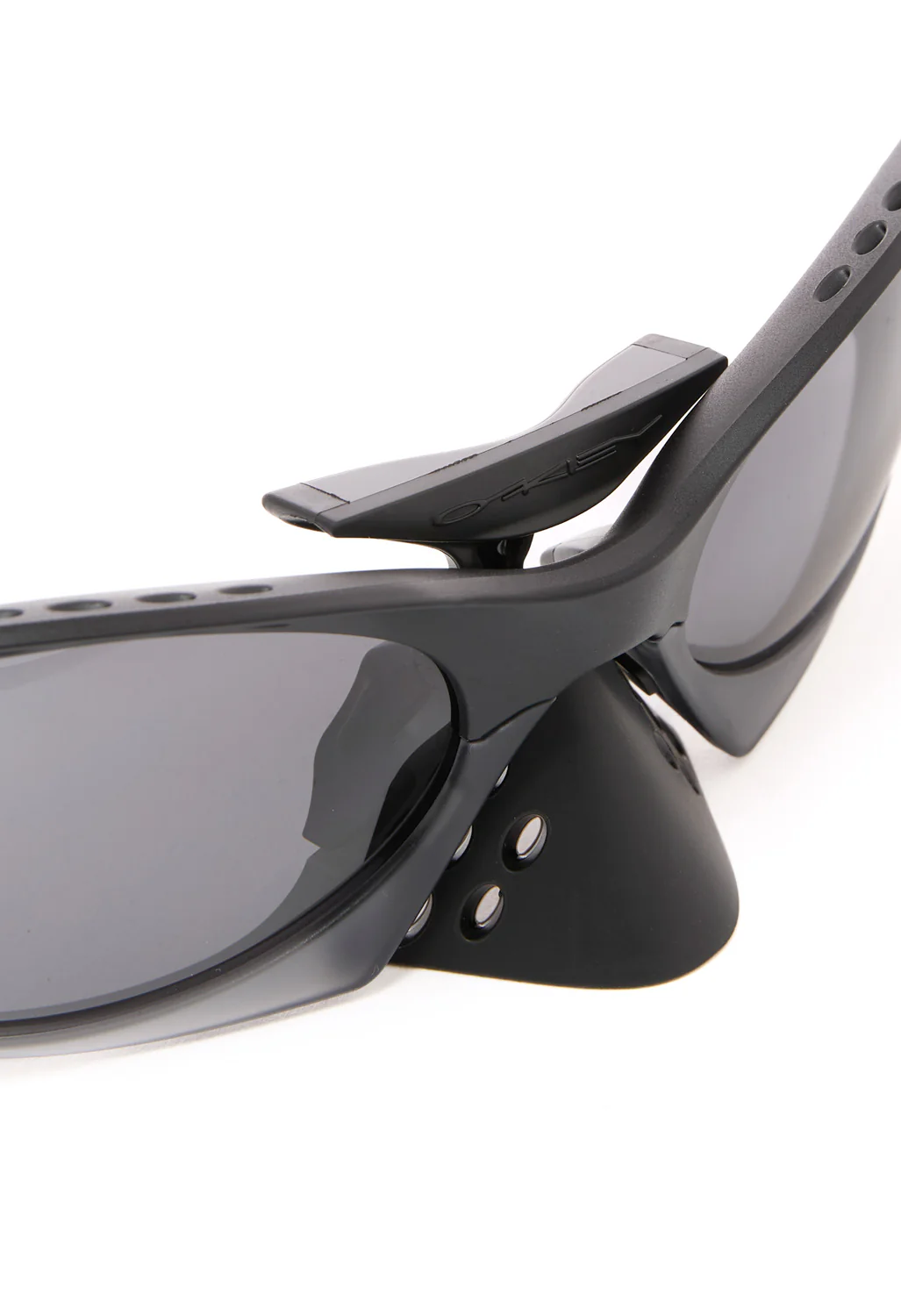 Oakley Plantaris Sunglasses - Matte Black / Prizm Grey - Image 5