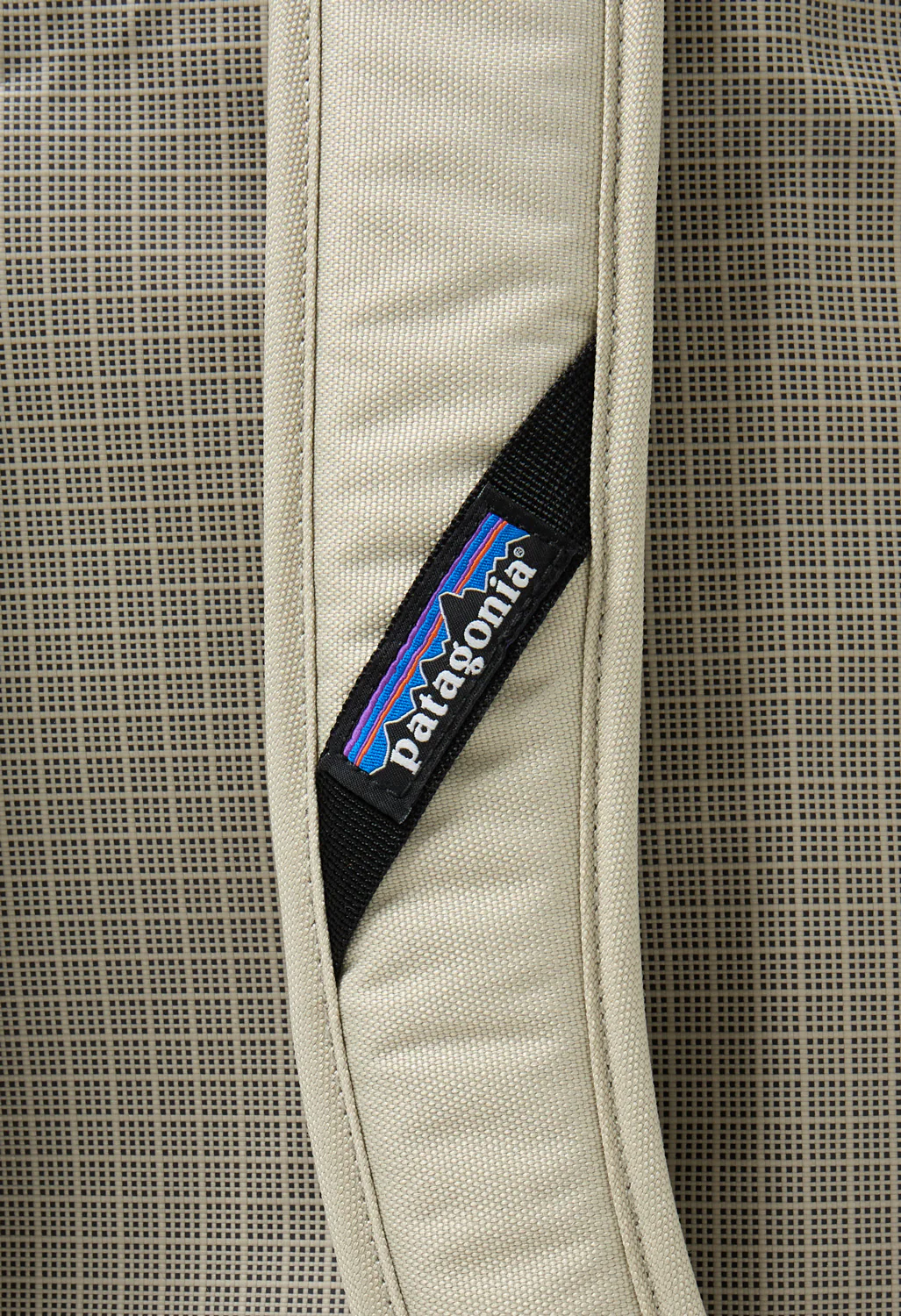 Patagonia Black Hole Duffel 70L - Weathered Stone - Image 5