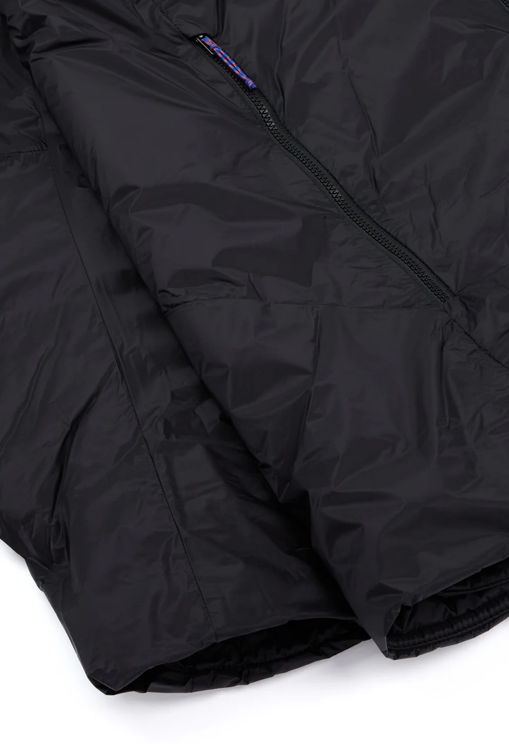 Patagonia Men's DAS Parka - Black / P6 Blue - Image 6