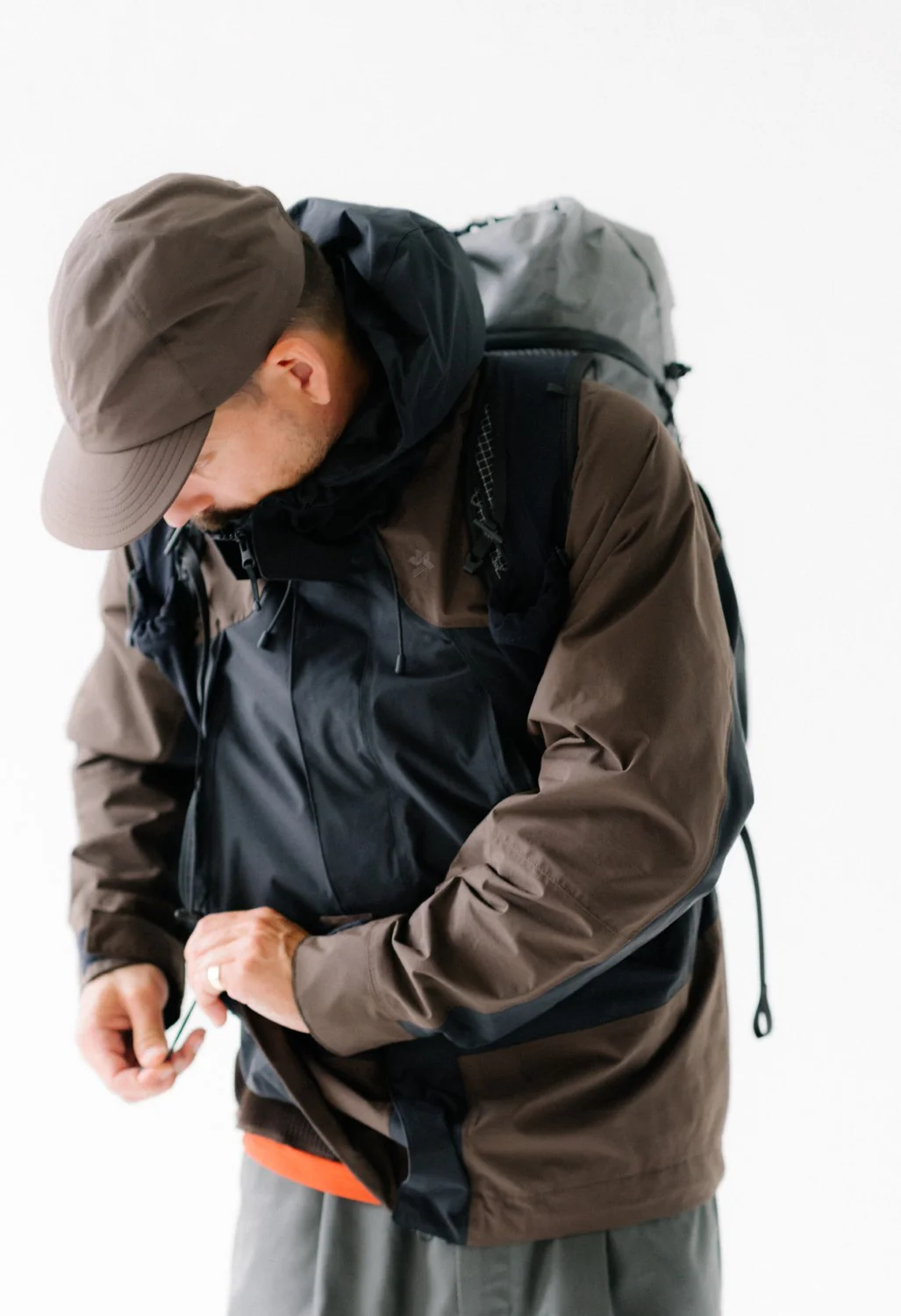 Goldwin Pertex Unlimited 2L Jacket - Jet Brown / Black - Image 10