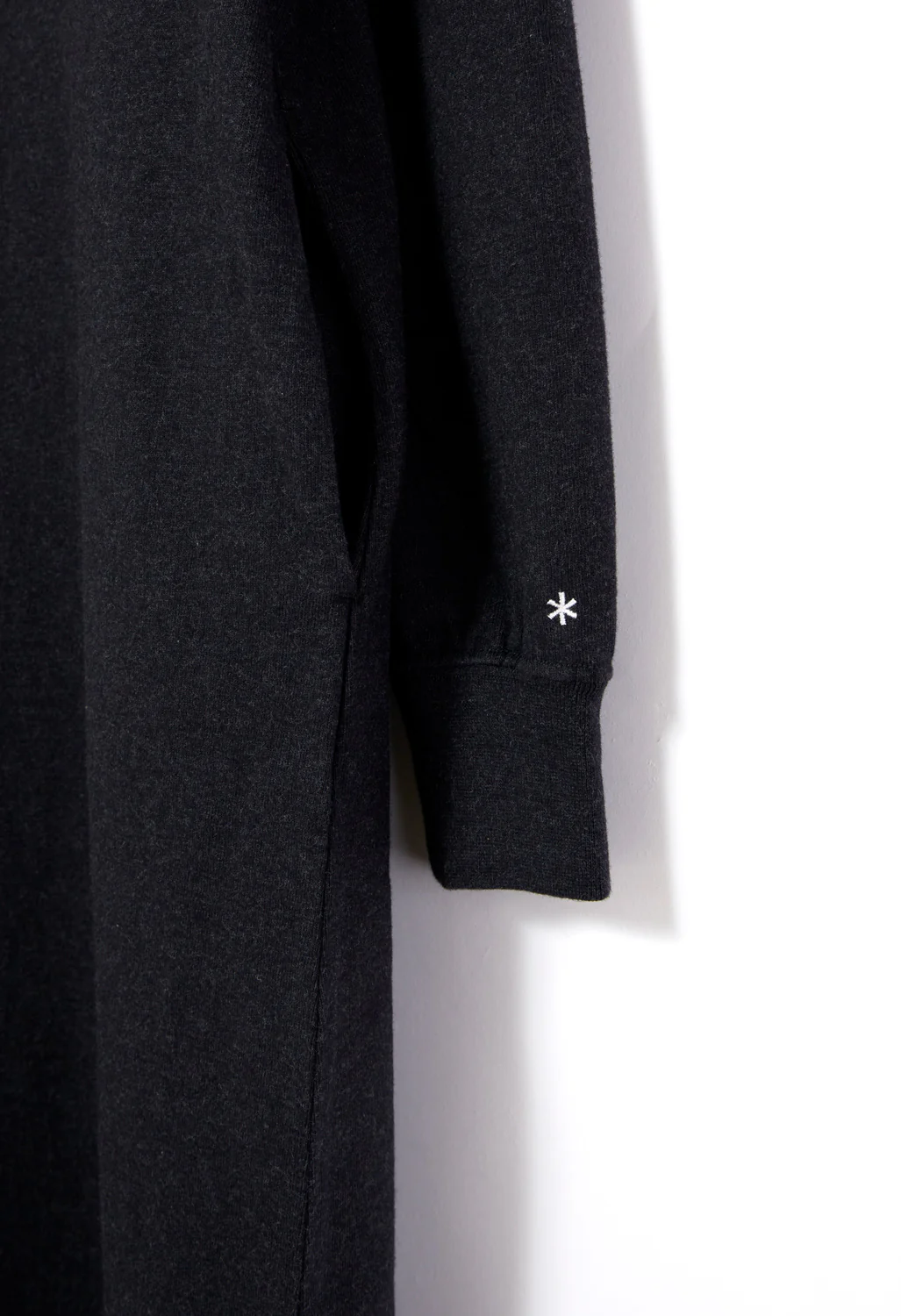 Snow Peak Women's Recycled Cotton Heavy Long Sleeved Dress - Black - Image 4