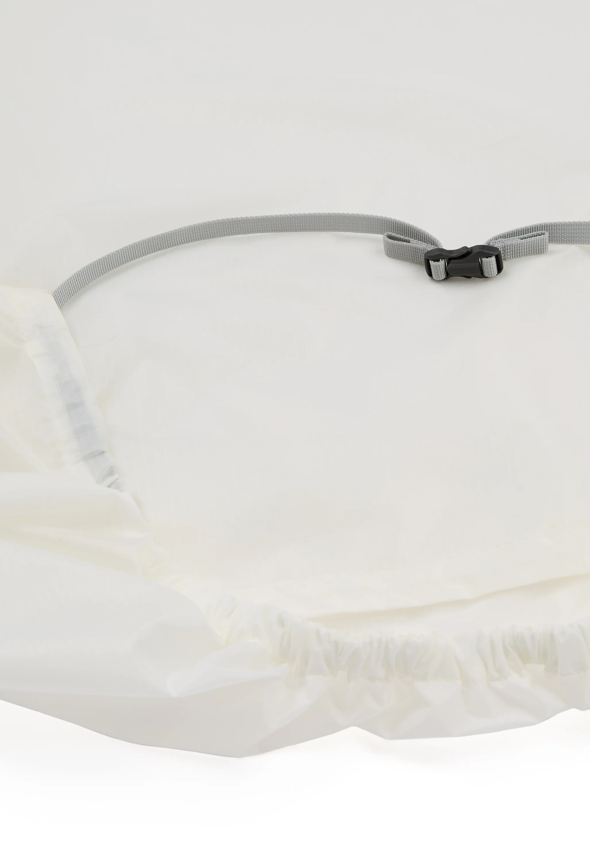 Montbell Trekking Rain Poncho - White - Image 7