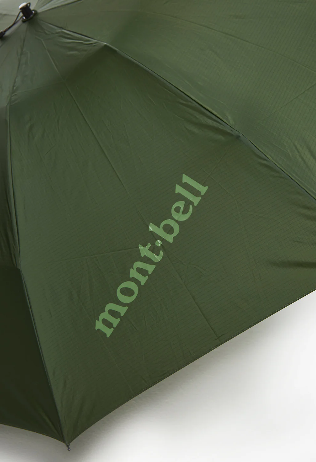 Montbell Trekking Umbrella 60 - Dark Green - Image 2