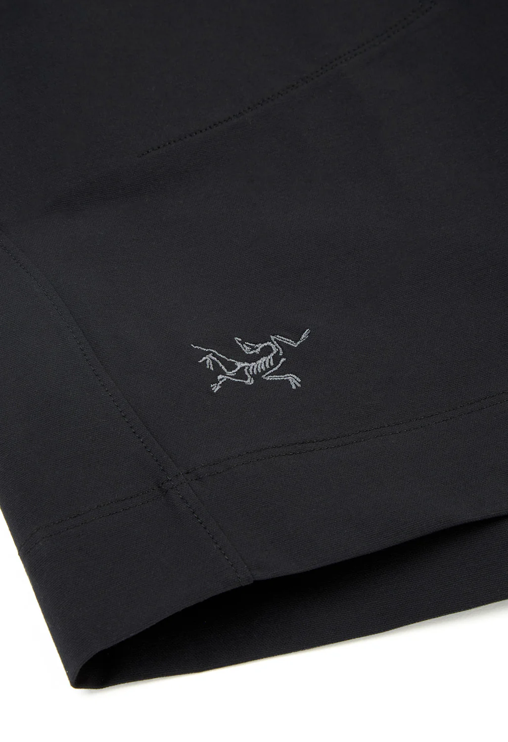 Arc'teryx Women's Kragg Shorts 9" - Black - Image 4
