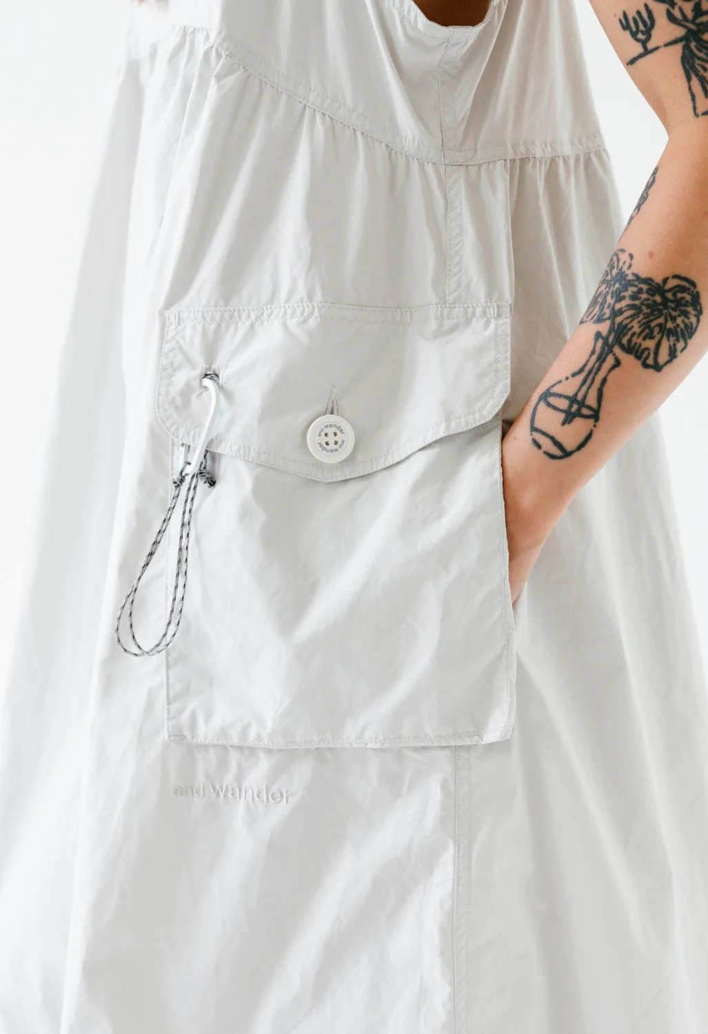 and wander Women's Oversized Cargo Dress - Off White - Image 8