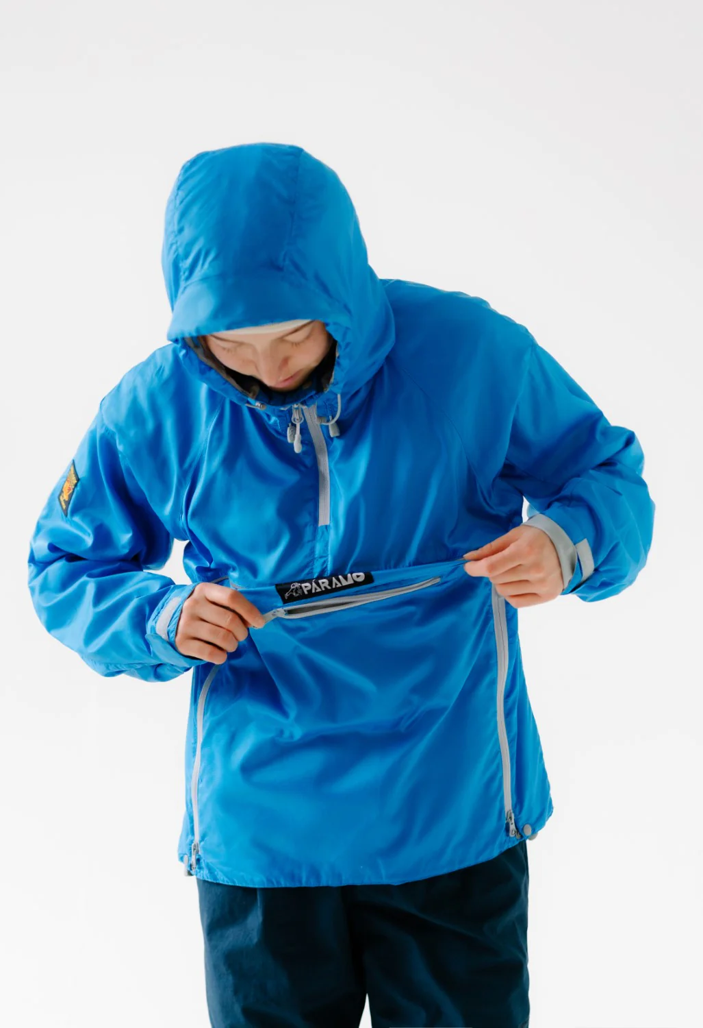 Paramo Womens Velez Adventure Light Smock - Neon Blue / Fog Grey - Image 10